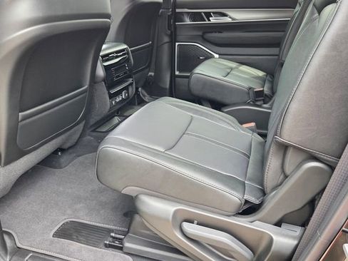 New 2026 Jeep Grand Wagoneer Limited AWD/4WD image 6