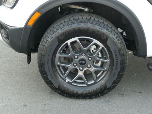 Used 2025 Ford Ranger XLT w/ FX4 Off-Road Package image 11