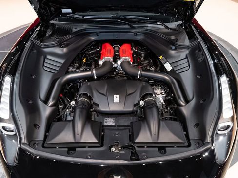 Certified 2017 Ferrari California T RWD image 18