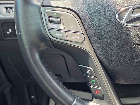 Used 2017 Hyundai Santa Fe Limited AWD/4WD image 28