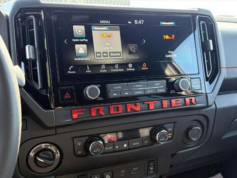 Used 2025 Nissan Frontier PRO-4X w/ Pro Convenience Package AWD/4WD image 9
