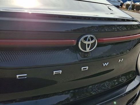 Used 2023 Toyota Crown AWD/4WD image 34