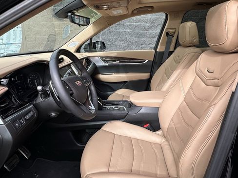 New 2025 Cadillac XT6 Sport w/ Platinum Package image 17