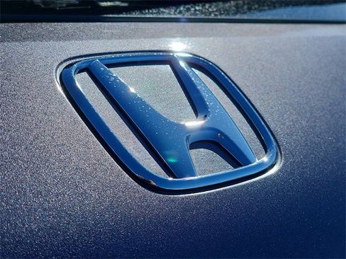 Certified 2023 Honda HR-V LX image 29