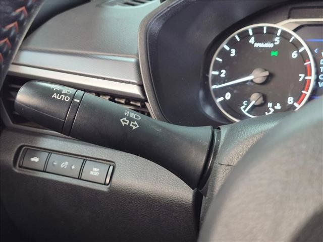Used 2024 Nissan Altima 2.5 SR FWD image 11