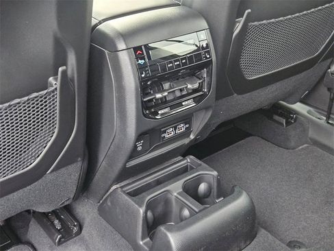 New 2025 Jeep Grand Cherokee L Limited w/ Trailer Tow Package image 28