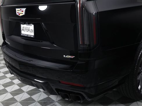Used 2025 Cadillac Escalade V AWD/4WD image 54