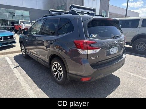 Used 2020 Subaru Forester Premium AWD/4WD image 7