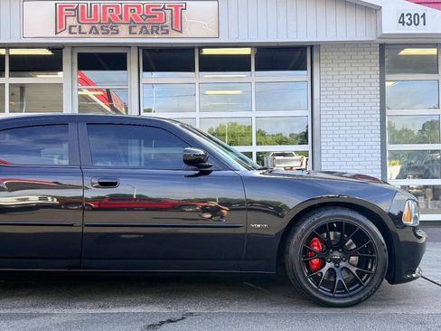 Used 2006 Dodge Charger SRT8 w/ SRT Option Group III RWD image 11