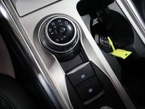 Used 2023 Ford Explorer XLT w/ Equipment Group 202A image 34