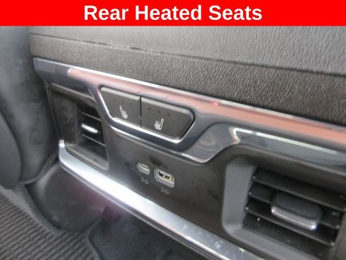 Used 2024 GMC Sierra 2500 Denali Ultimate AWD/4WD image 30