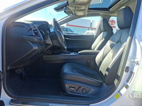 Certified 2021 Toyota Camry XLE w/ Navigation Upgrade Package image 13
