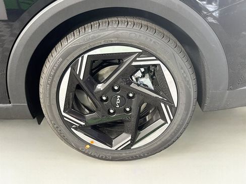 New 2025 Kia K4 EX image 11