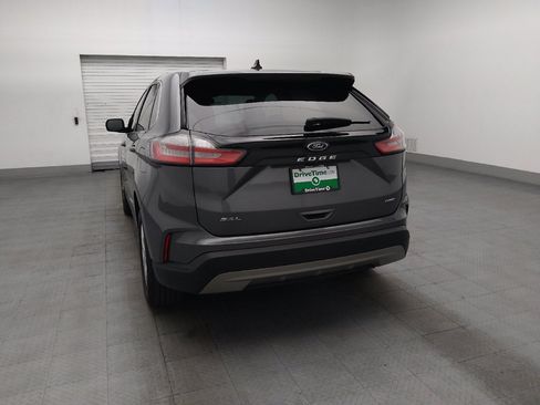 Used 2024 Ford Edge SEL w/ Convenience Package AWD/4WD image 6