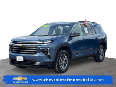 Certified 2025 Chevrolet Traverse LT