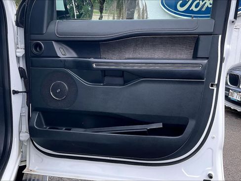Used 2021 Ford Expedition Max Limited RWD image 28