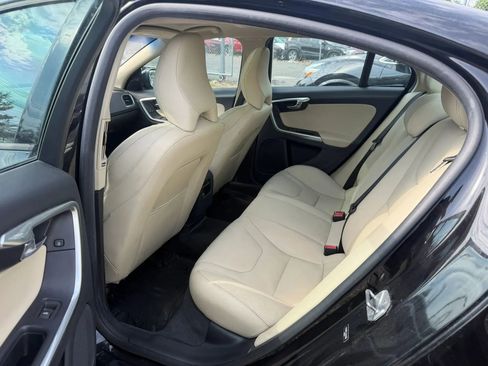Used 2018 Volvo S60 T5 Dynamic w/ Vision Package AWD/4WD image 28