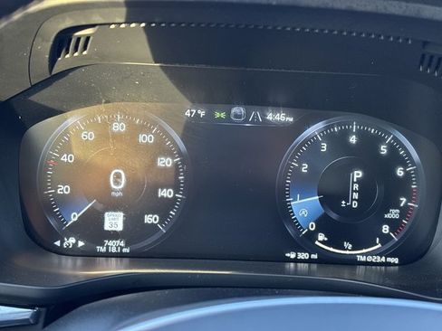 Used 2021 Volvo XC60 T5 R-Design w/ Advanced Package image 27