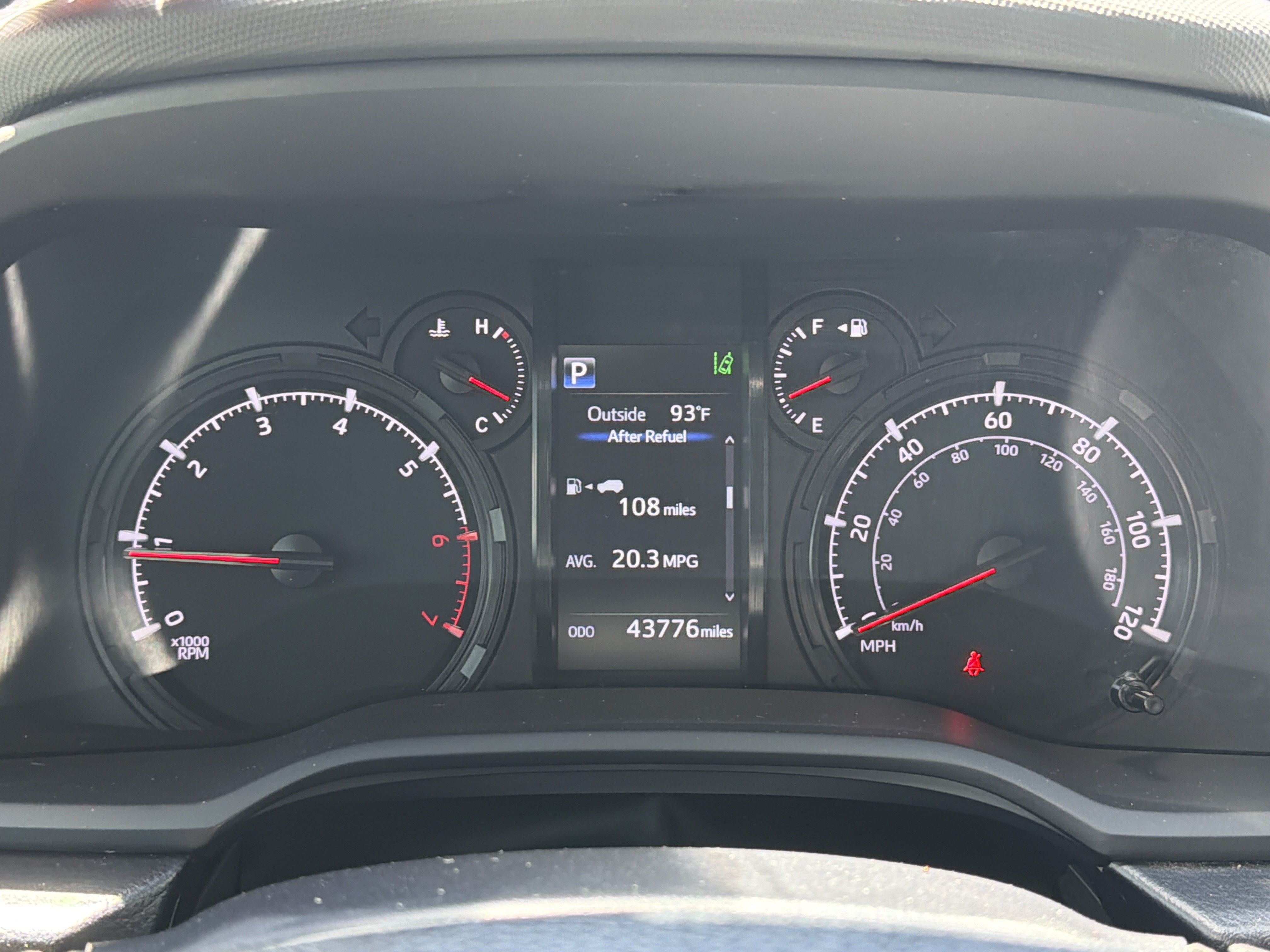 Used 2023 Toyota 4Runner SR5 Premium w/ Moonroof Package RWD image 13