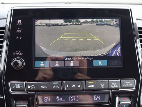 Used 2022 Honda Odyssey Touring image 9