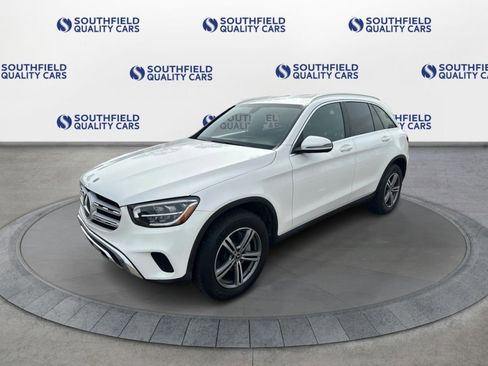 Used 2020 Mercedes-Benz GLC 300 image 2