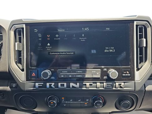 Used 2025 Nissan Frontier SV RWD image 21