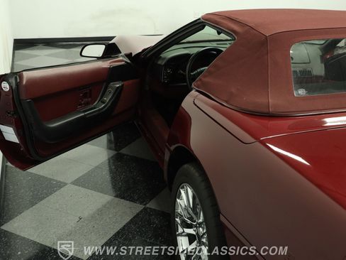 Used 1993 Chevrolet Corvette Convertible RWD image 33
