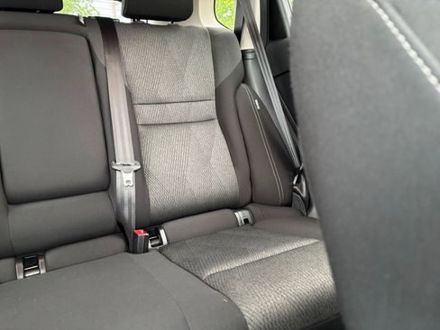Used 2025 Nissan Rogue SV FWD image 39
