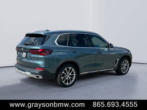 Used 2026 BMW X5 xDrive40i AWD/4WD image 3