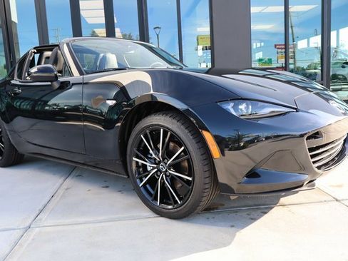 New 2025 MAZDA MX-5 Miata RF Grand Touring image 19