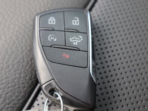 Used 2022 GMC Sierra 1500 Denali AWD/4WD image 32