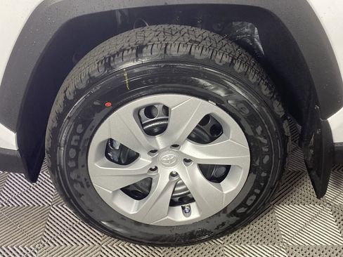 New 2025 Toyota RAV4 LE image 9