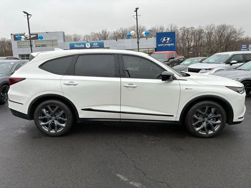 Used 2023 Acura MDX A-Spec image 8