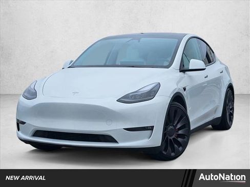 Used 2024 Tesla Model Y Performance image 1