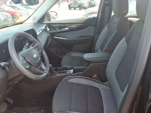 Used 2024 Chevrolet TrailBlazer LS FWD image 7
