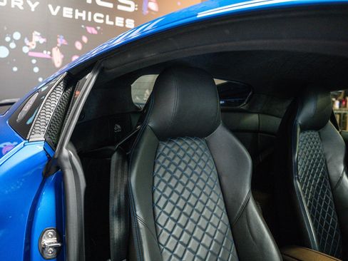 Used 2017 Audi R8 V10 plus AWD/4WD image 13