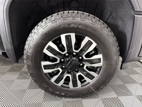 New 2026 GMC Sierra 2500 Denali Ultimate AWD/4WD image 8