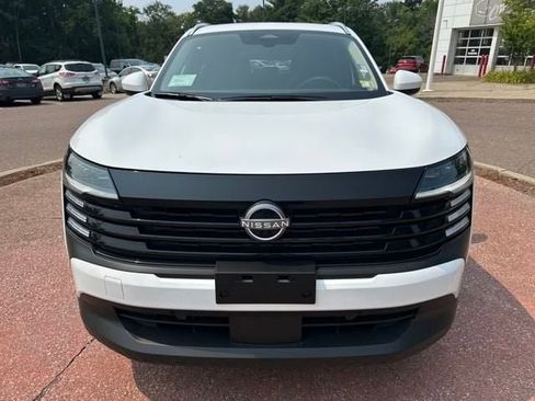 New 2025 Nissan Kicks SV w/ SV Premium Package image 4