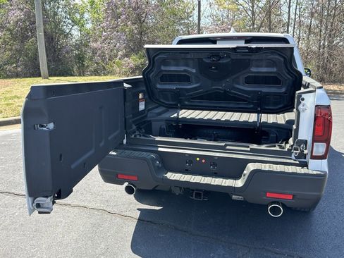 New 2025 Honda Ridgeline RTL+ image 8