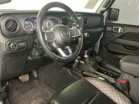 Used 2021 Jeep Gladiator Overland image 20