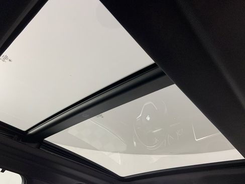 Used 2017 BMW X5 xDrive50i image 17