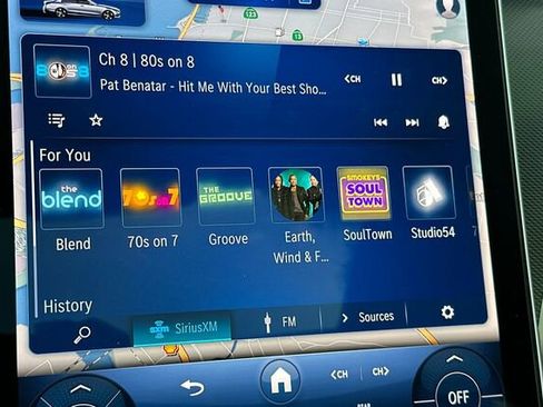 Certified 2025 Mercedes-Benz C 300 4MATIC Sedan image 23