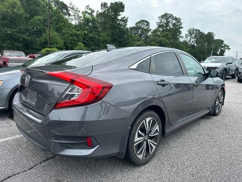 Used 2018 Honda Civic EX-T image 6