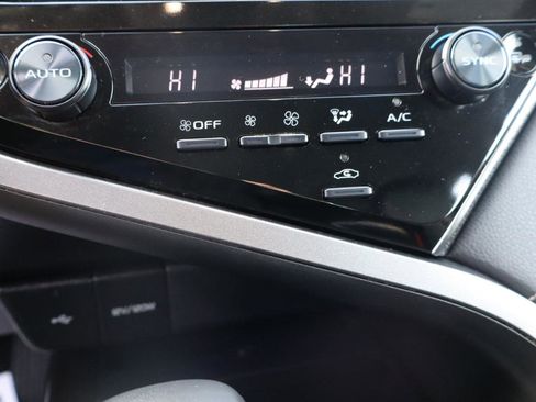 Used 2024 Toyota Camry XSE image 17