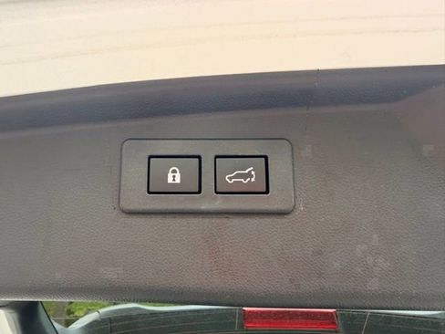 Used 2024 Subaru Outback Premium w/ Popular Package #1A AWD/4WD image 14
