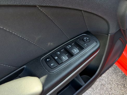 Used 2023 Dodge Charger SXT image 32