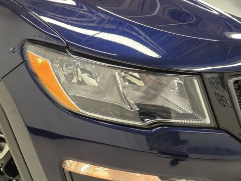 Used 2018 Jeep Compass Trailhawk w/ Navigation Group image 40