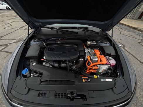 Used 2025 Hyundai Sonata SEL FWD image 32
