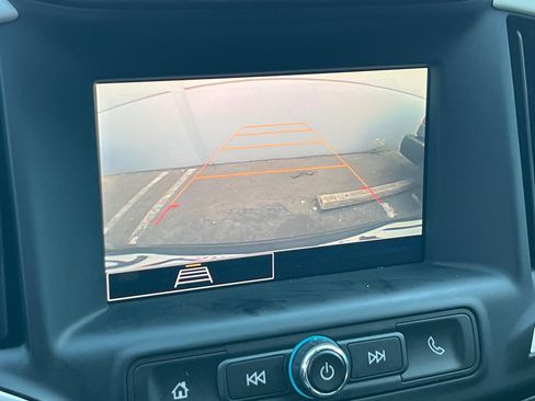 Certified 2023 GMC Terrain SLE w/ Driver Convenience Package image 19