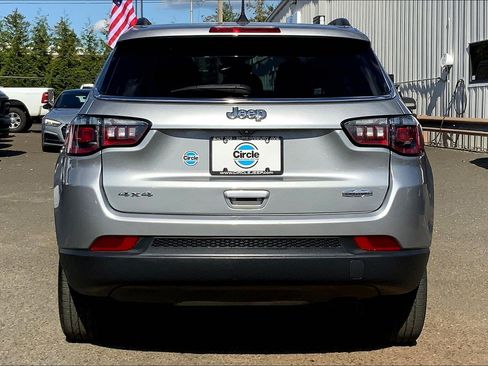 Certified 2022 Jeep Compass Latitude w/ Convenience Group image 4